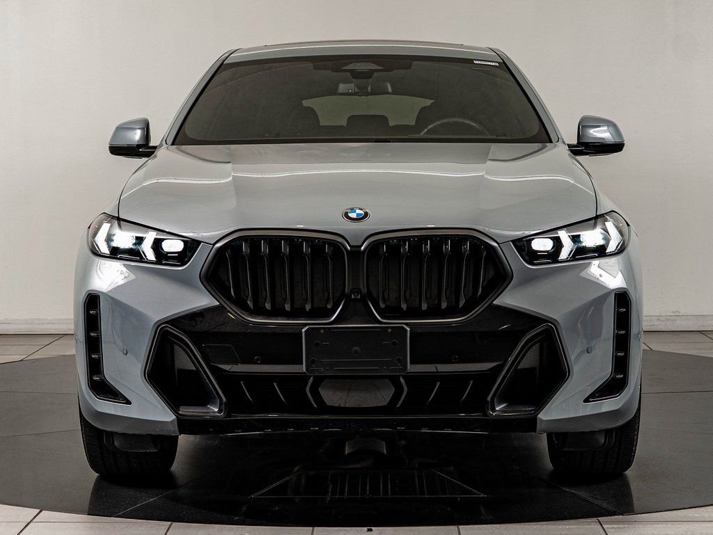 Used 2024 BMW X6 xDrive40i w/ Premium Package image 2