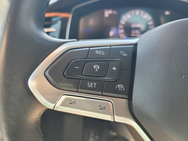 Used 2025 Volkswagen Jetta SE FWD image 28