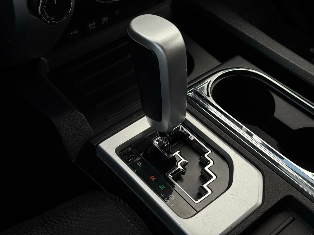 Used 2020 Toyota Tundra SR5 w/ SR5 Upgrade Package image 31