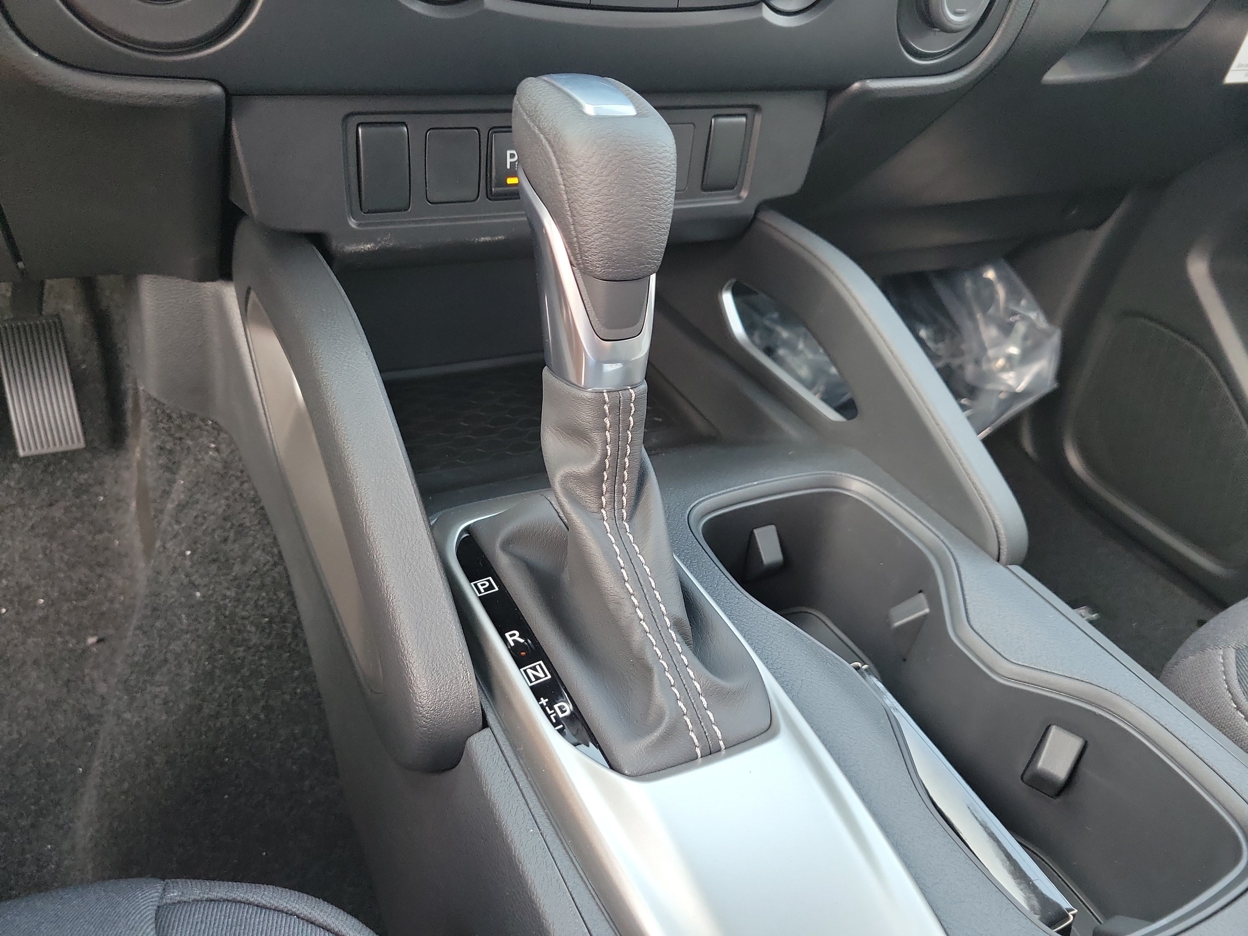 New 2027 Nissan Frontier SV RWD image 19
