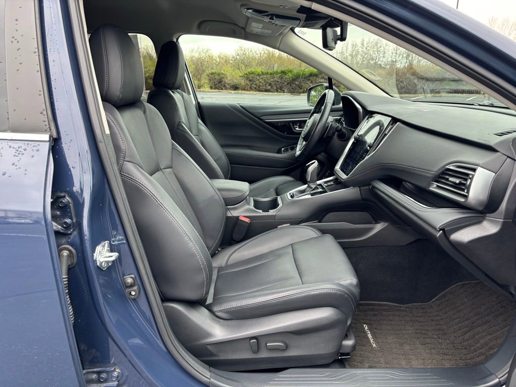 Used 2023 Subaru Outback Limited image 21