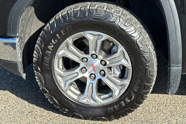 Used 2024 GMC Sierra 1500 SLT AWD/4WD image 45