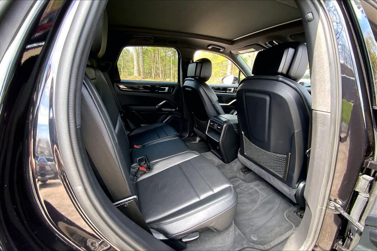 Used 2019 Porsche Cayenne AWD/4WD image 18