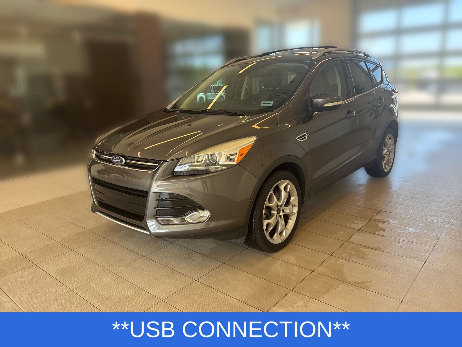 Used 2016 Ford Escape Titanium w/ Equipment Group 301A AWD/4WD image 4