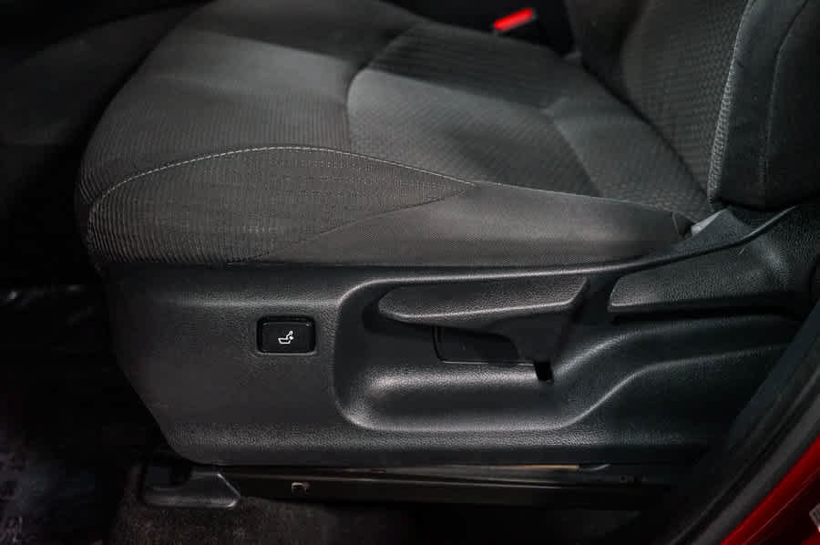 Certified 2018 Toyota C-HR XLE FWD image 21