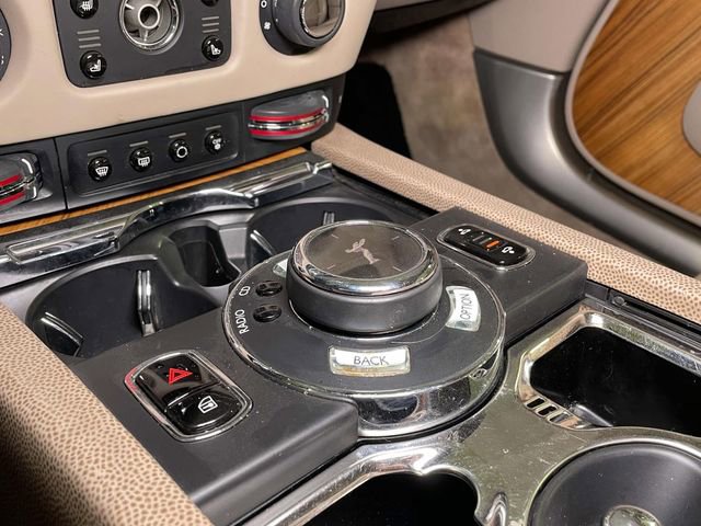 Used 2014 Rolls-Royce Wraith image 38