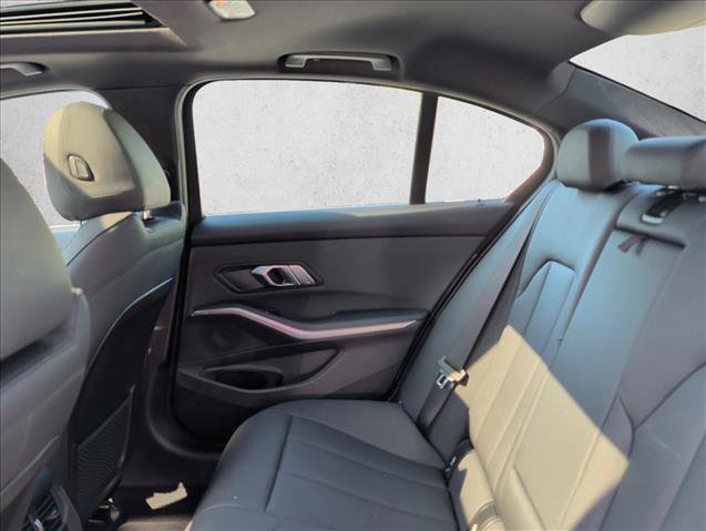 Used 2021 BMW 330i xDrive Sedan w/ Premium Package AWD/4WD image 17