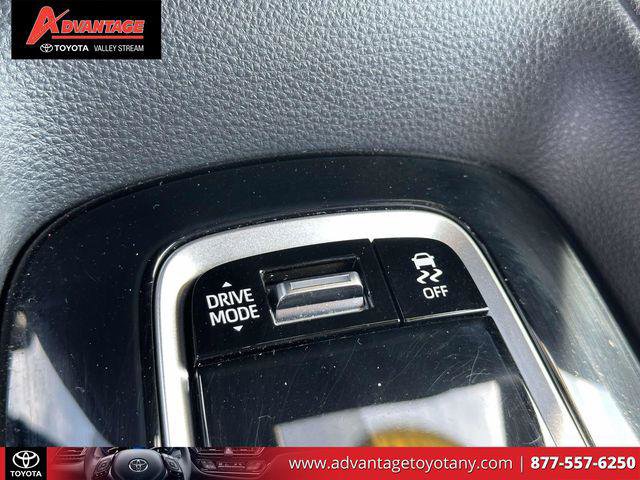 Certified 2023 Toyota Corolla SE image 33