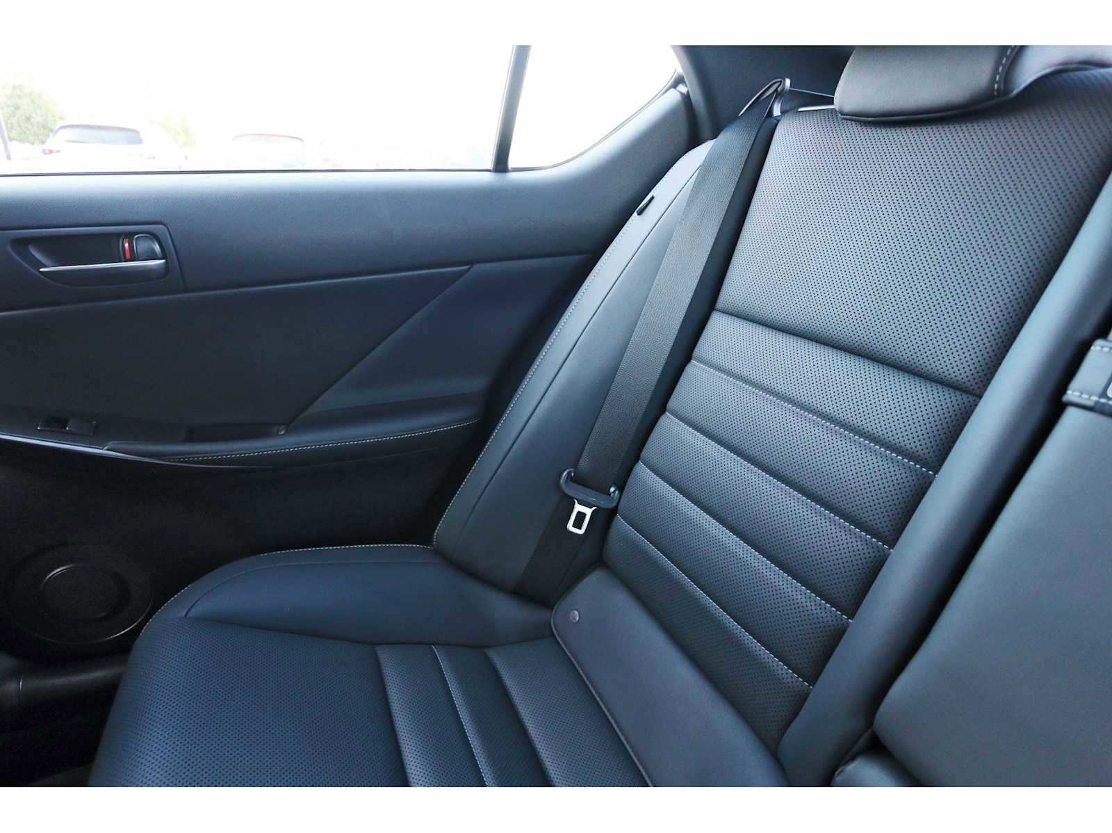 Used 2023 Lexus IS 350 F Sport w/ Navigation Package image 9