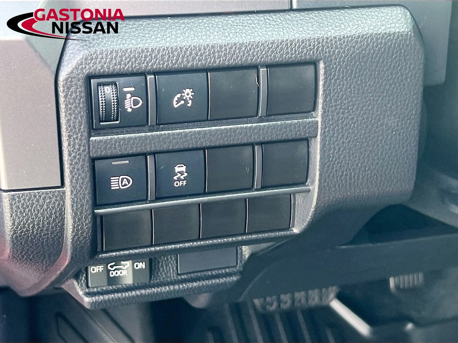 Used 2025 Toyota Tacoma SR5 image 13