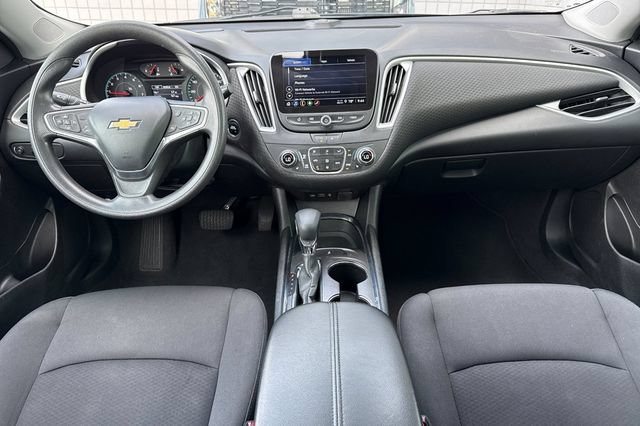 Used 2023 Chevrolet Malibu LT FWD image 17