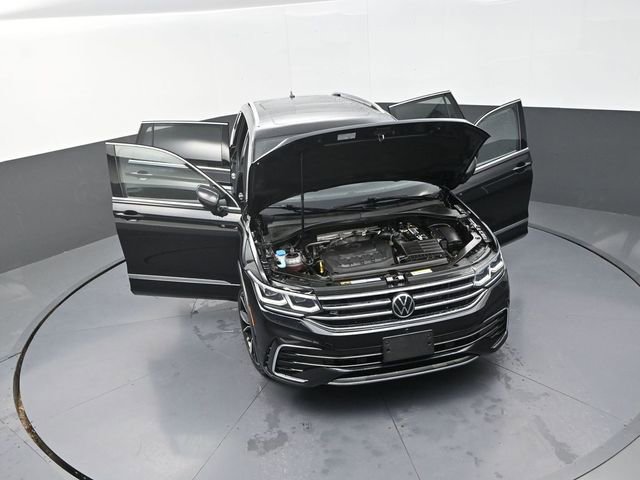 Used 2022 Volkswagen Tiguan SEL R-Line image 40