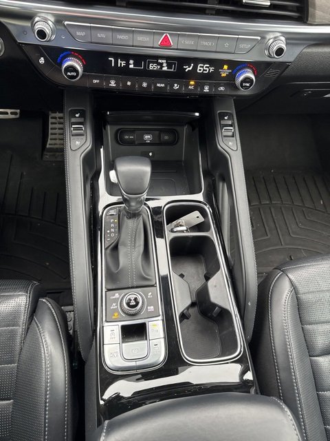 Used 2022 Kia Telluride SX w/ SX Prestige Package image 10