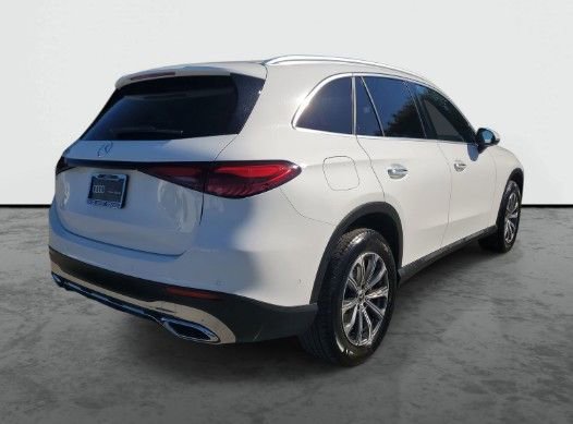 Used 2024 Mercedes-Benz GLC 300 image 2