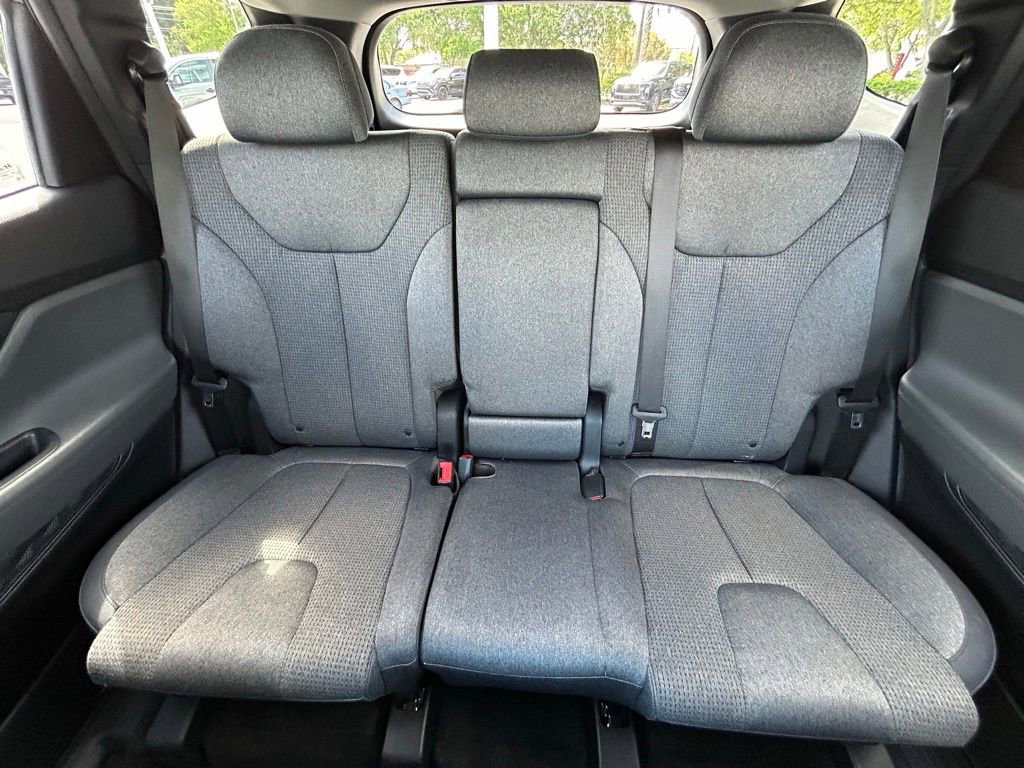 Used 2023 Hyundai Santa Fe SEL w/ Cargo Package FWD image 14