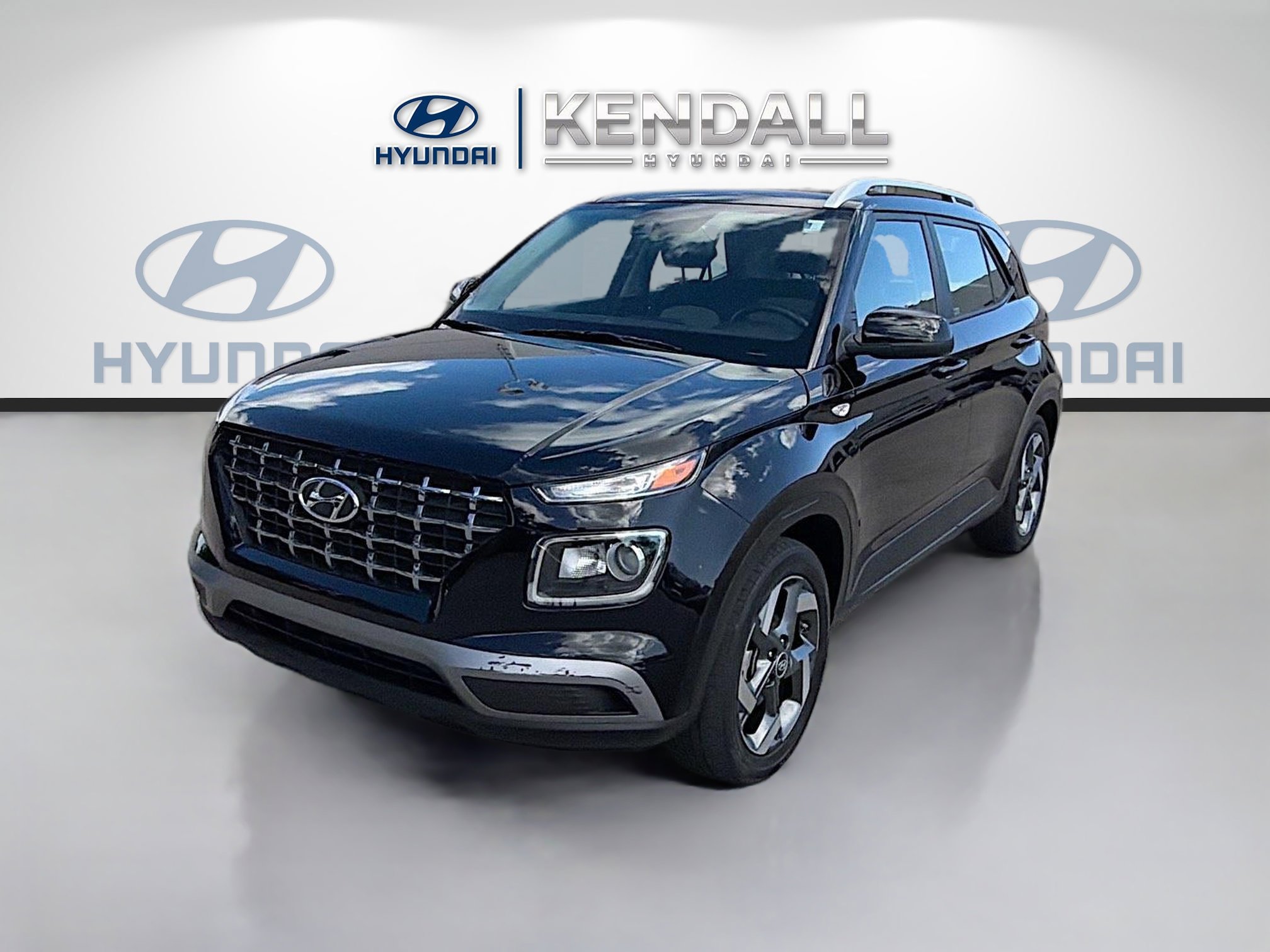 Used 2022 Hyundai Venue SEL image 3