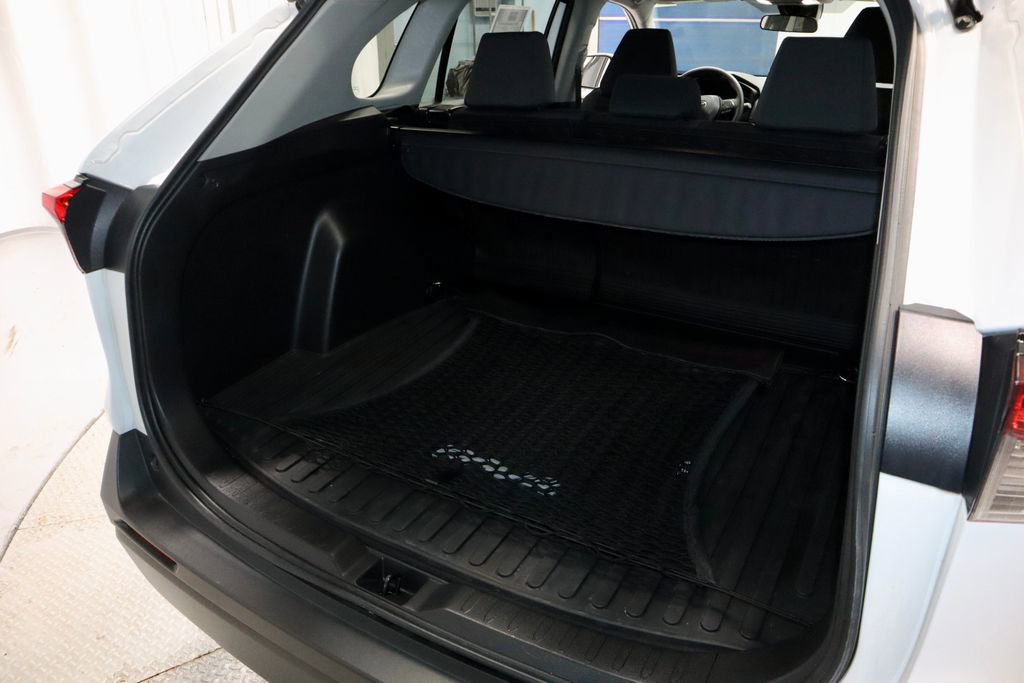 Used 2023 Toyota RAV4 XLE w/ Convenience Package image 14
