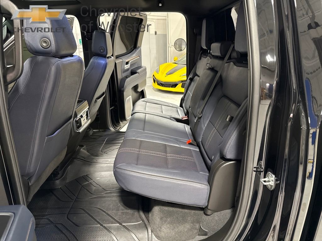 Used 2024 Chevrolet Silverado 1500 High Country w/ High Country Premium Package image 25