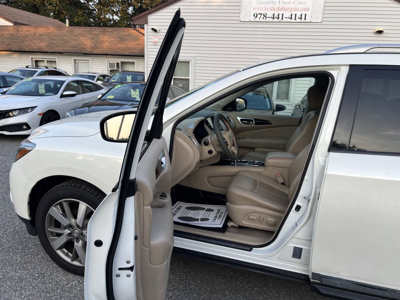 Used 2015 Nissan Pathfinder Platinum AWD/4WD image 24