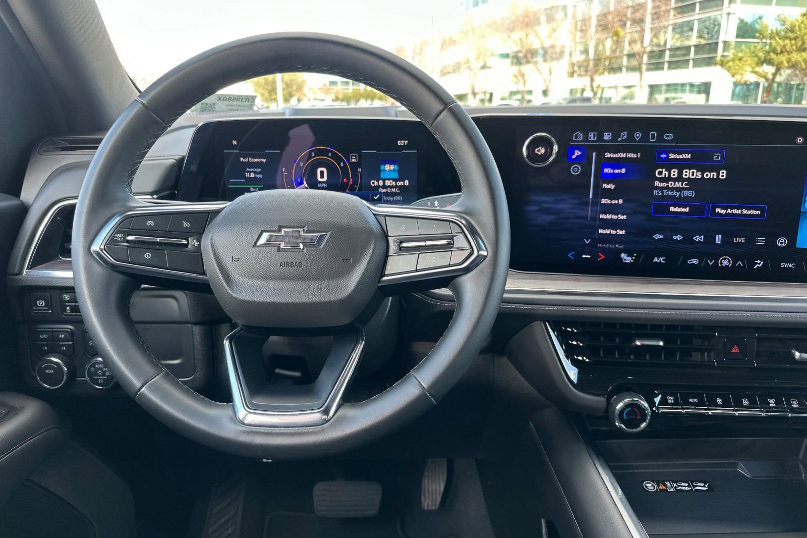 Certified 2025 Chevrolet Tahoe Z71 image 16