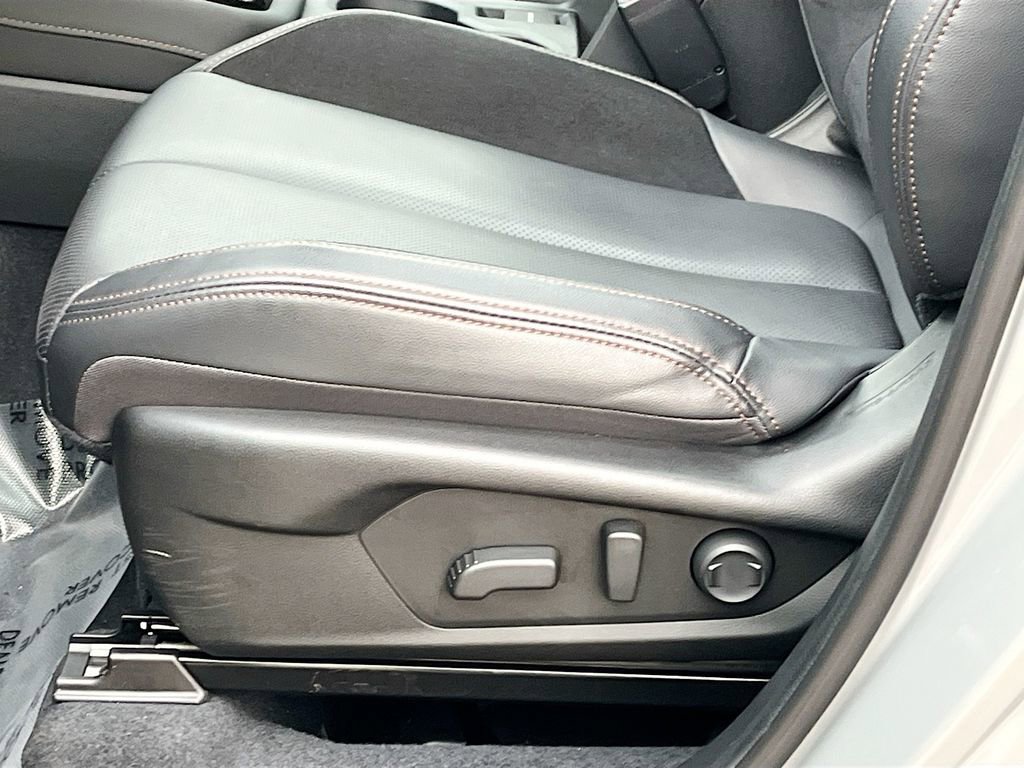 Used 2025 Subaru Forester Touring w/ Touring Package image 19