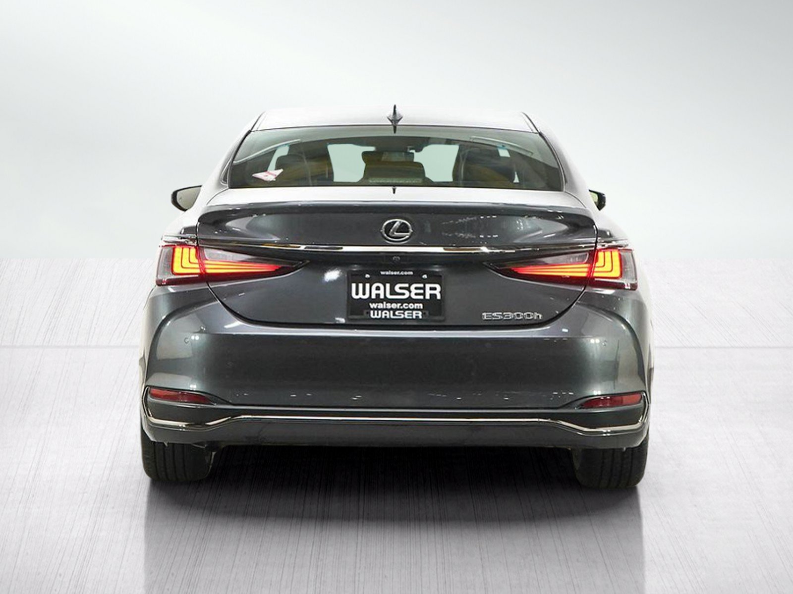 Used 2024 Lexus ES 300h F Sport w/ Accessory Package (Z2) FWD image 5