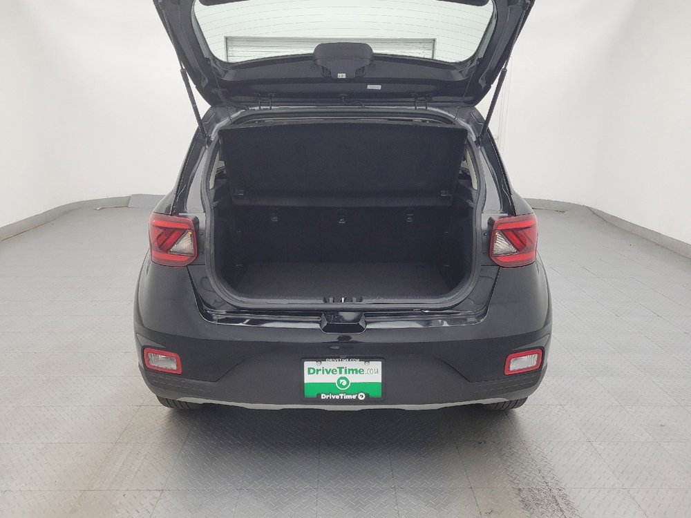 Used 2024 Hyundai Venue SEL FWD image 29