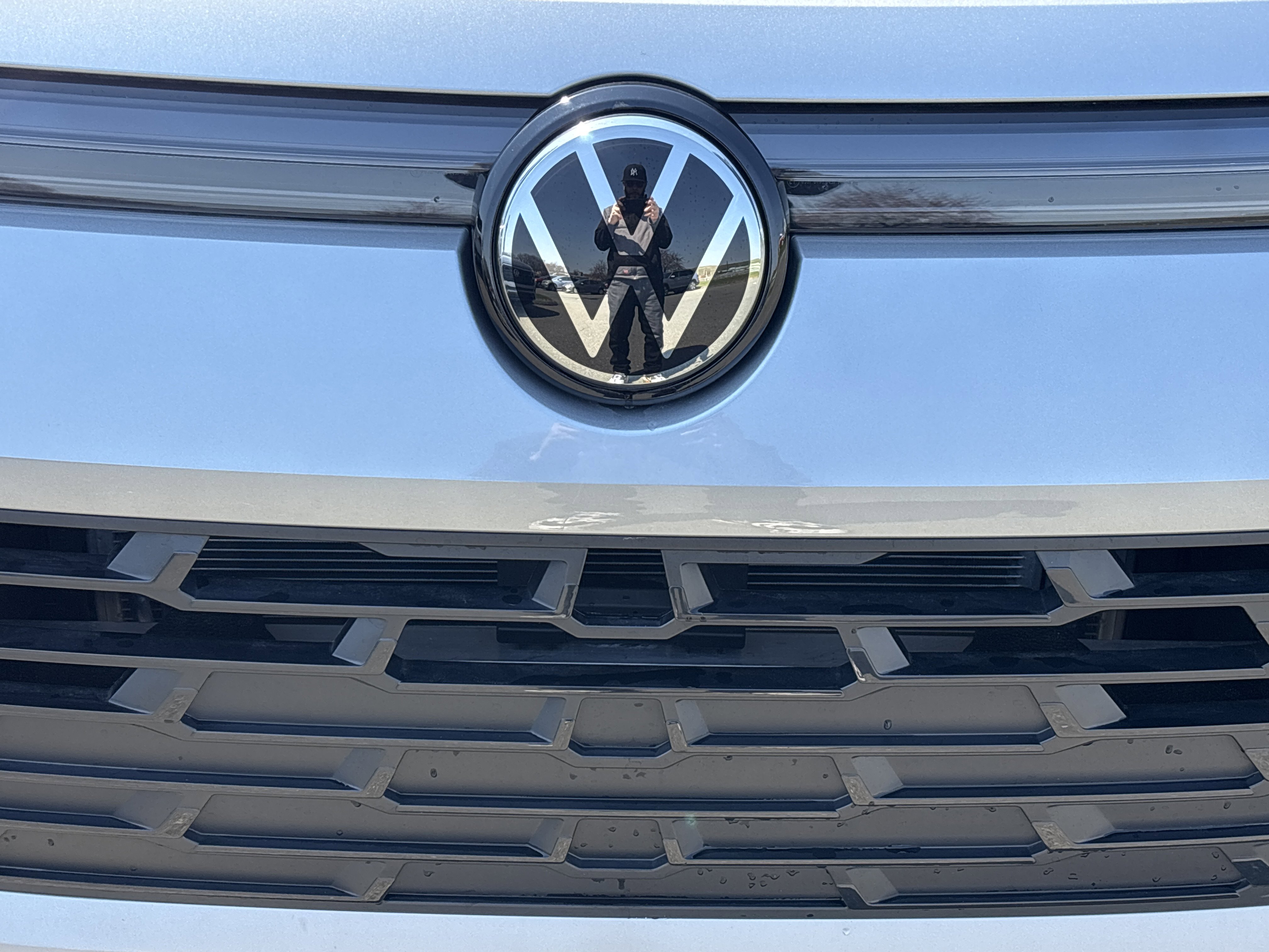 Used 2025 Volkswagen Tiguan S image 11