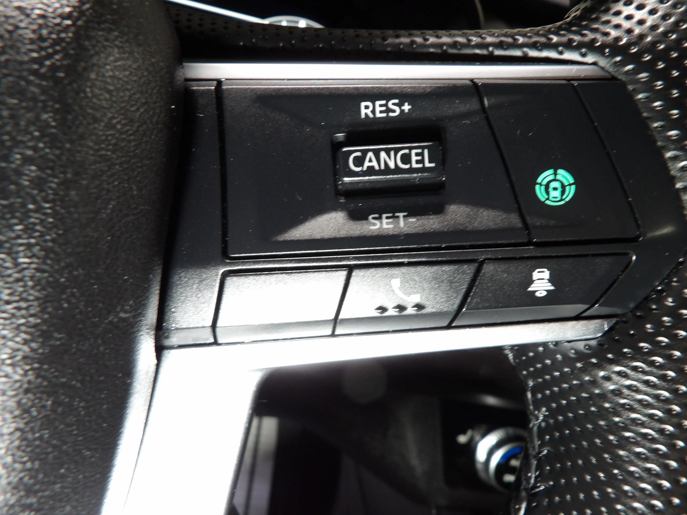 Used 2024 Mitsubishi Outlander SE Black Edition AWD/4WD image 24