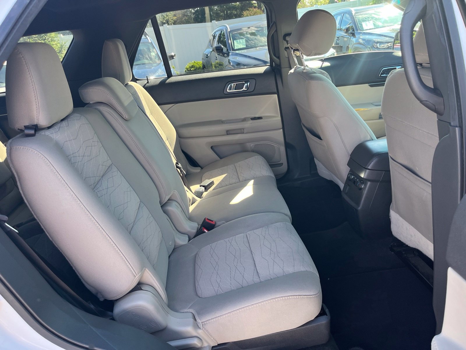 Used 2014 Ford Explorer FWD image 30