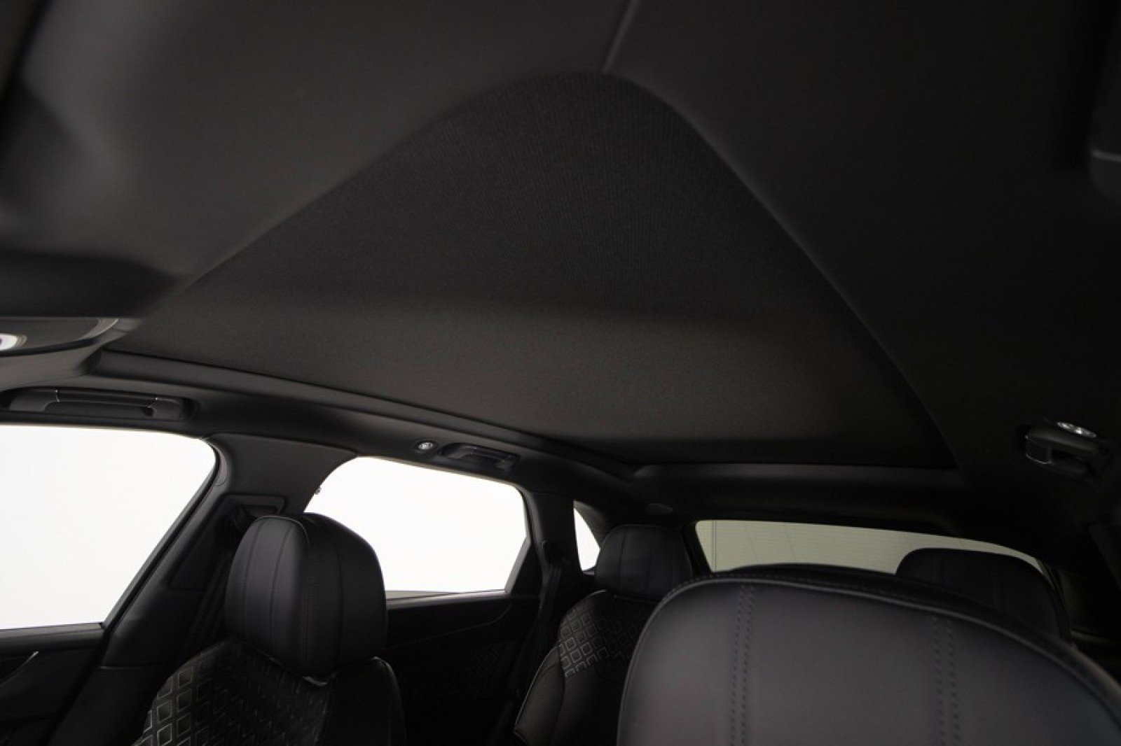 Used 2023 Bentley Bentayga Speed image 46