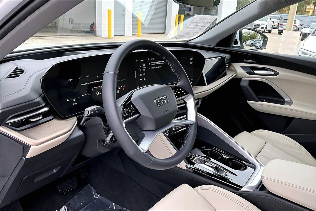 Certified 2025 Audi Q5 Prestige image 14