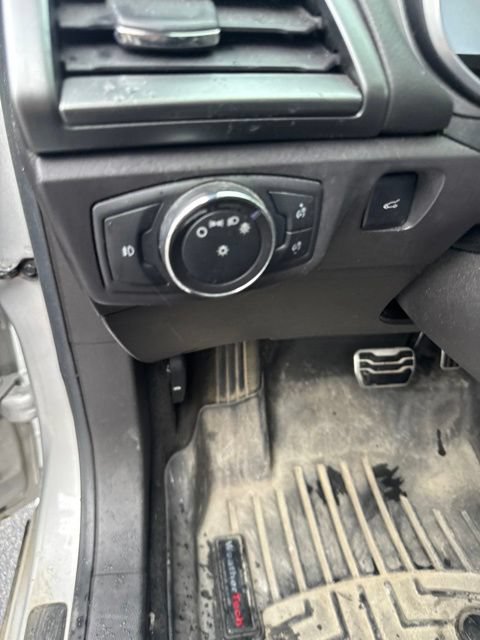 Used 2016 Ford Fusion Titanium FWD image 19