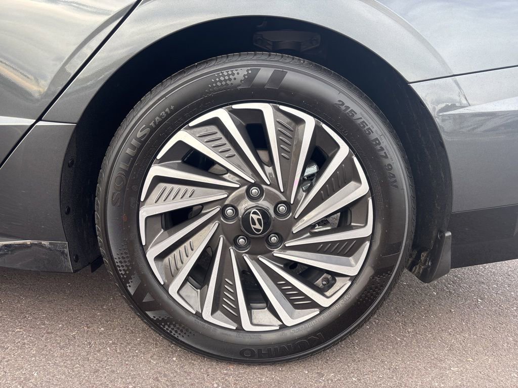 Certified 2025 Hyundai Sonata Limited image 35