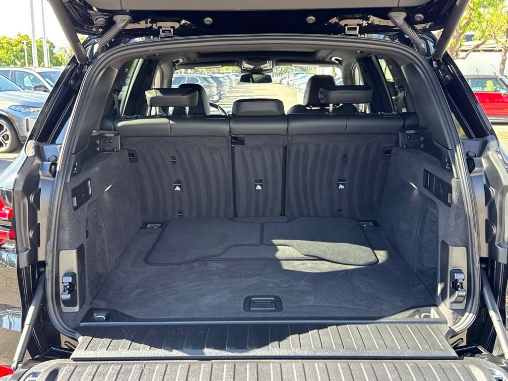 Used 2026 BMW X5 xDrive40i w/ Premium Package AWD/4WD image 16