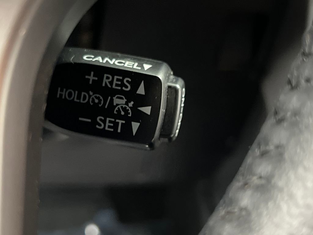 Used 2021 Toyota 4Runner Limited RWD image 46