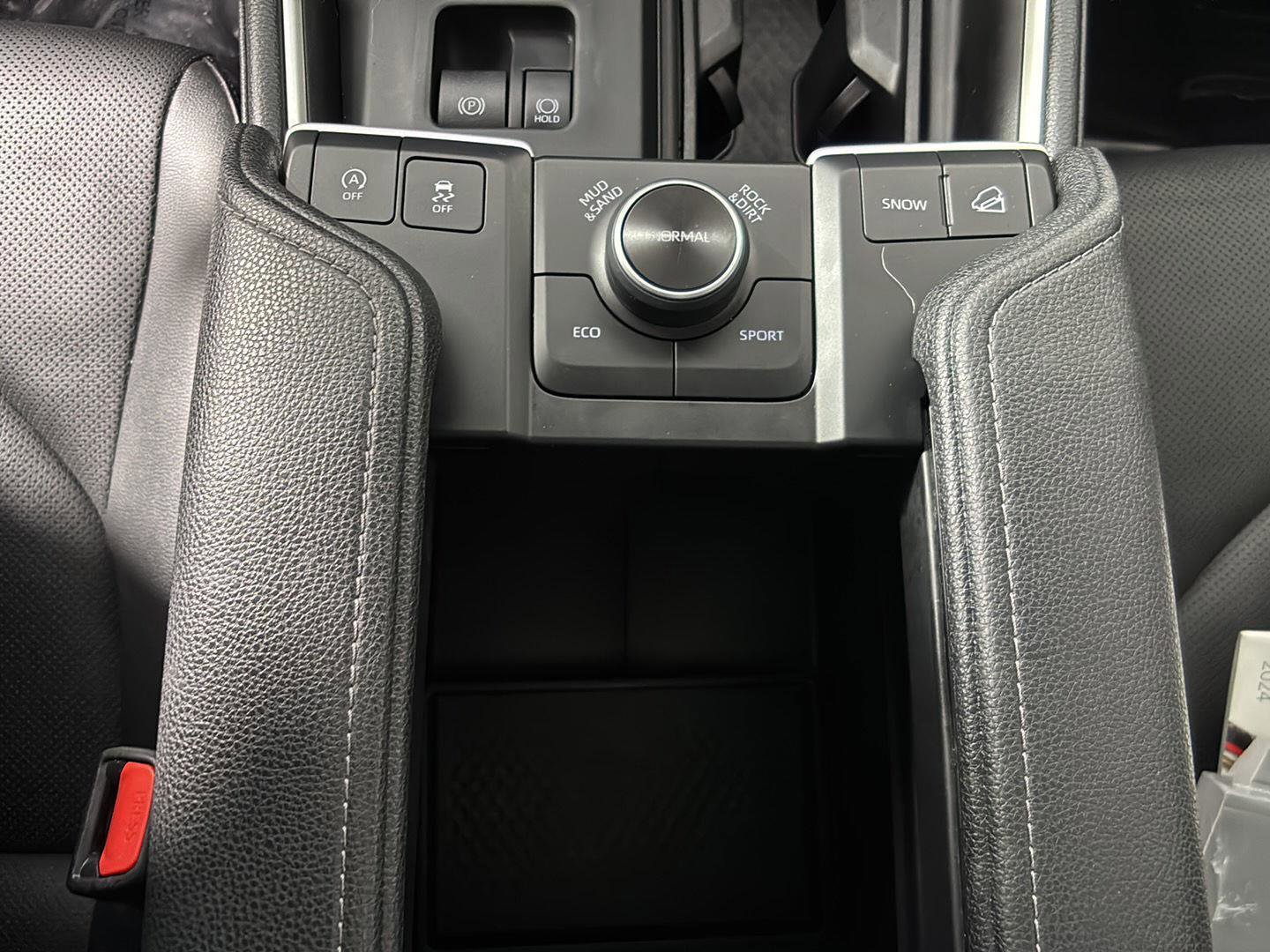 Used 2024 Toyota Grand Highlander AWD image 36