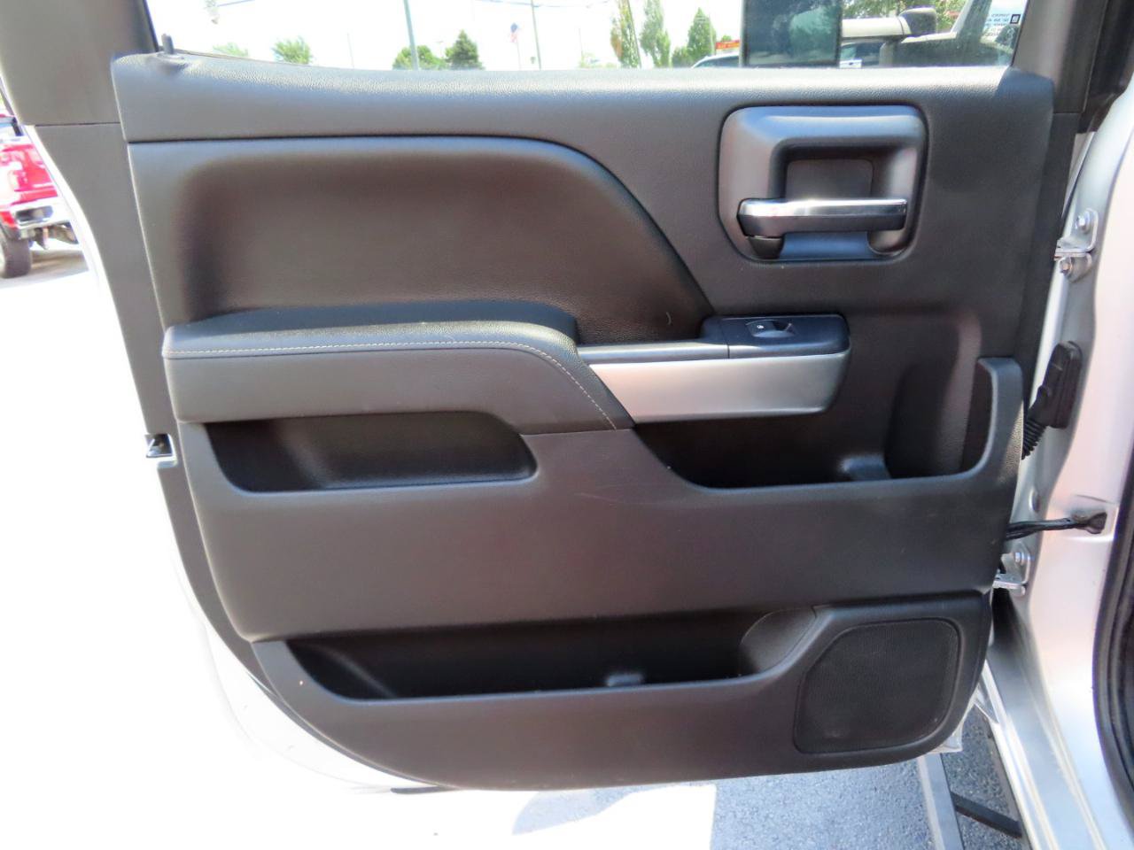 Used 2015 Chevrolet Silverado 2500 LT AWD/4WD image 41