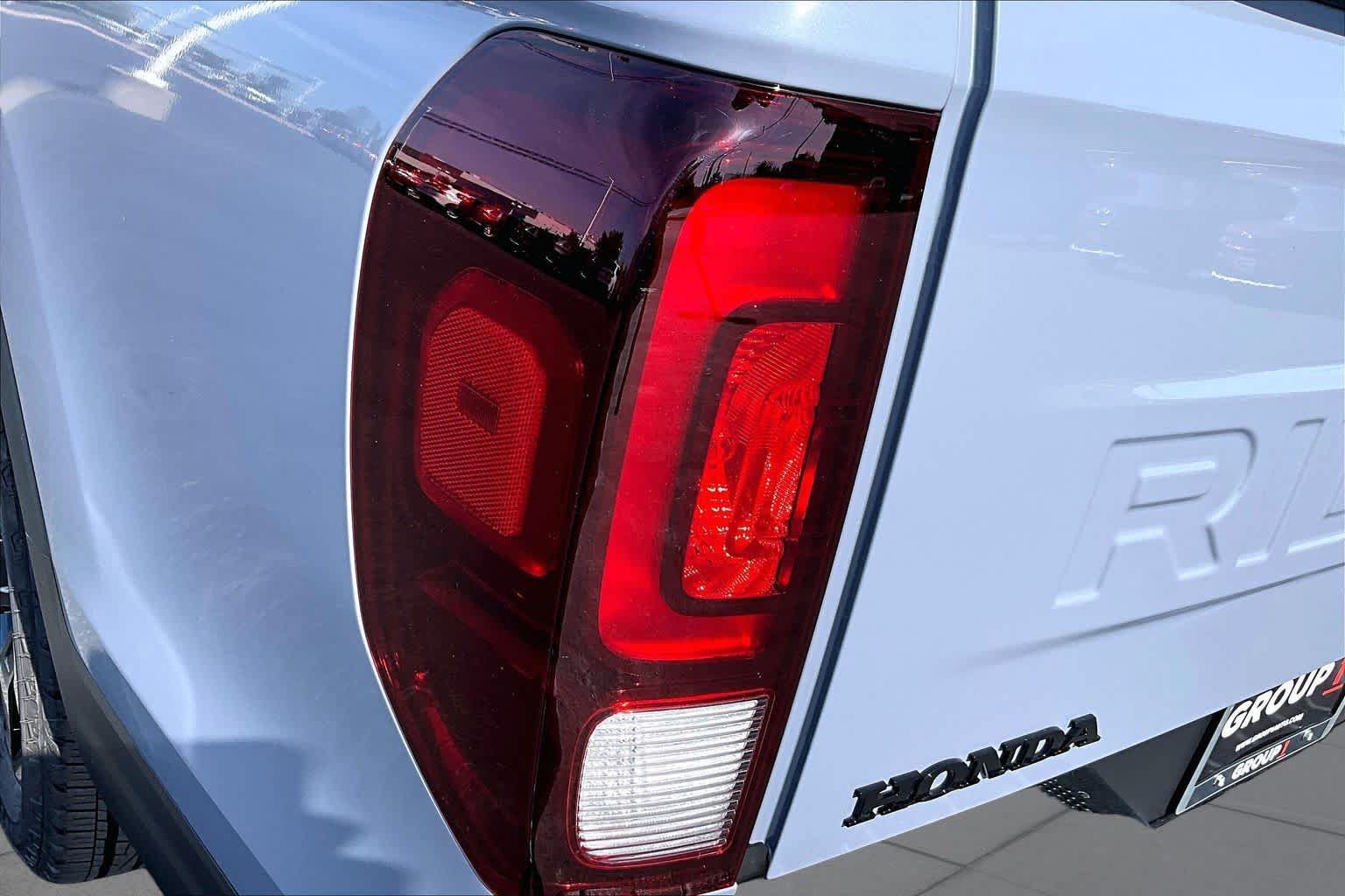 New 2026 Honda Ridgeline Black Edition image 14
