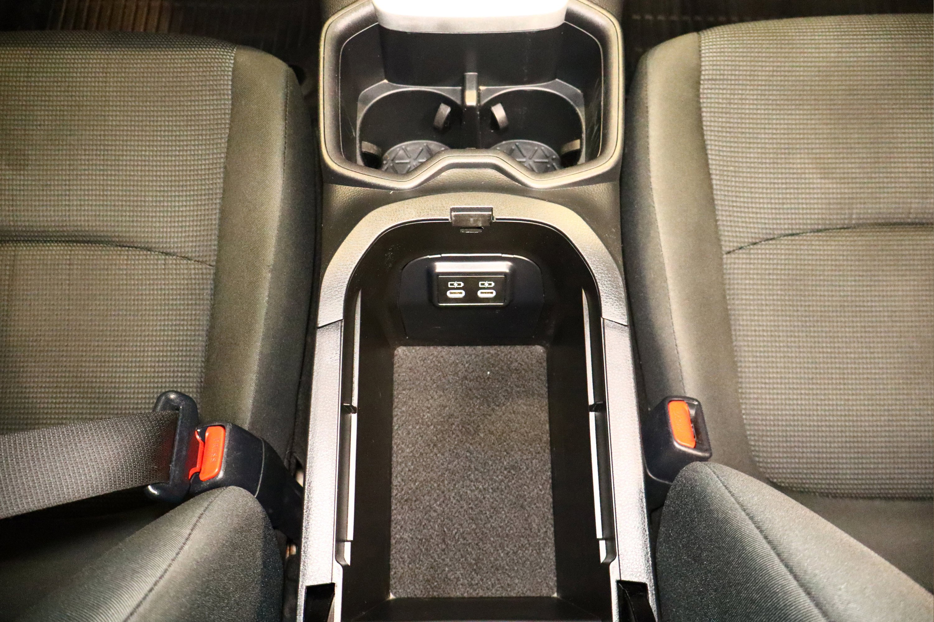 Used 2024 Toyota RAV4 LE image 28