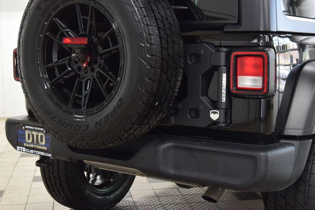Used 2024 Jeep Wrangler Unlimited Sport AWD/4WD image 18