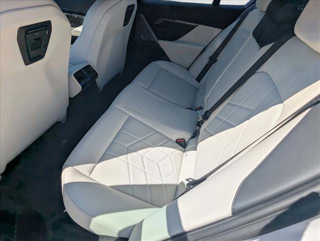 New 2027 BMW 550e xDrive AWD/4WD image 15