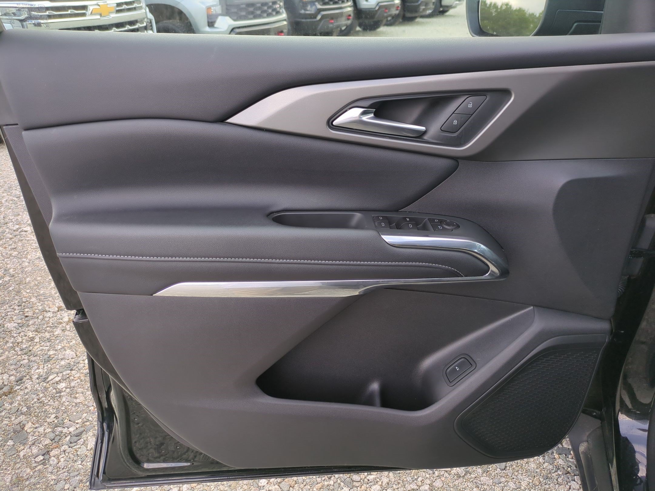 Used 2026 Chevrolet Traverse LT AWD/4WD image 14