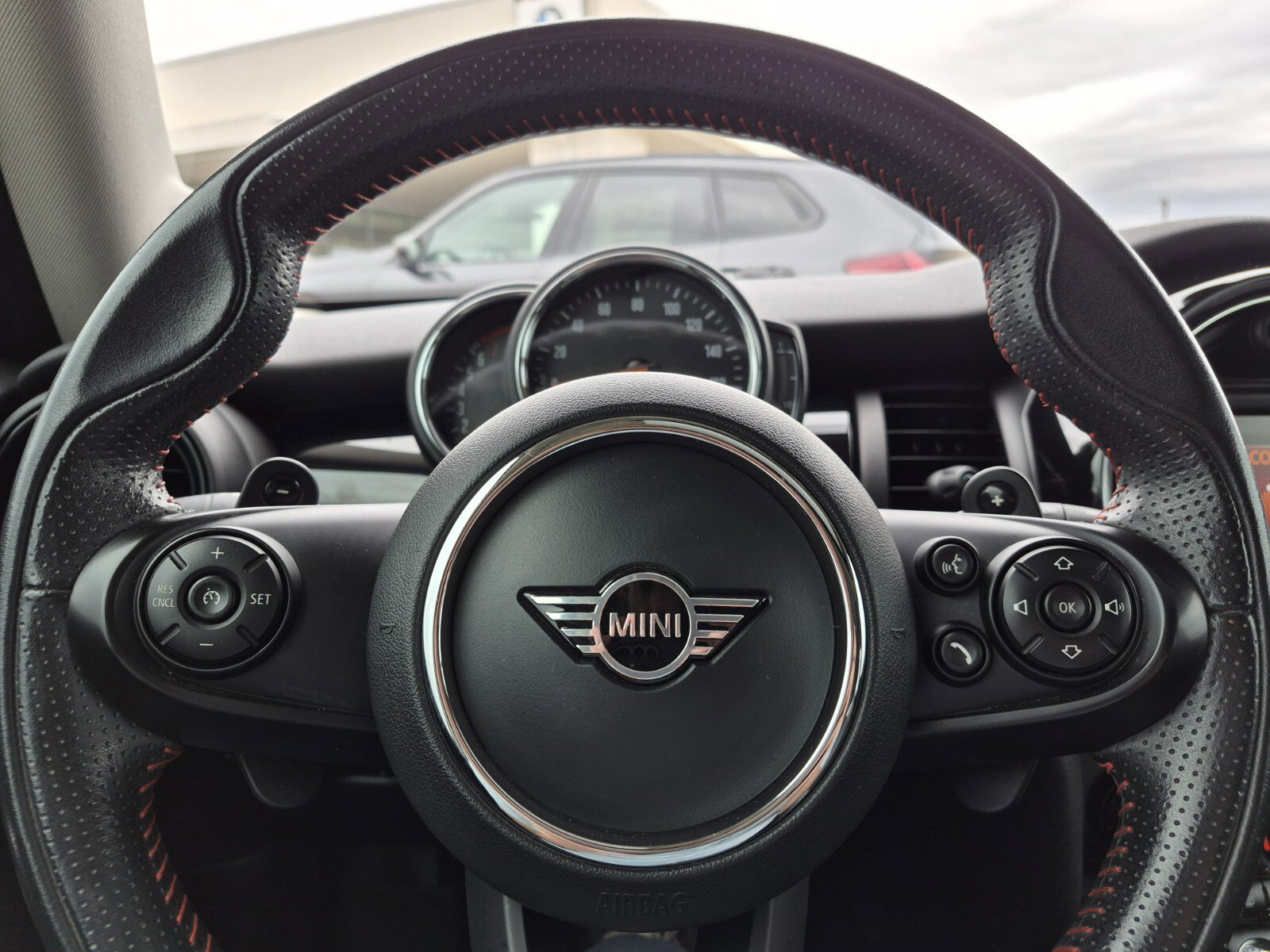 Used 2020 MINI Cooper S w/ Premium Package image 12