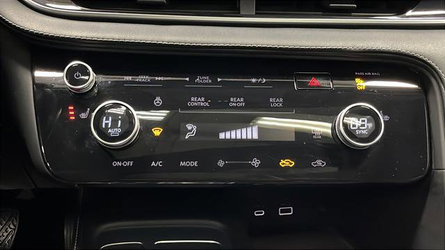 Used 2023 INFINITI QX60 Luxe AWD/4WD image 18
