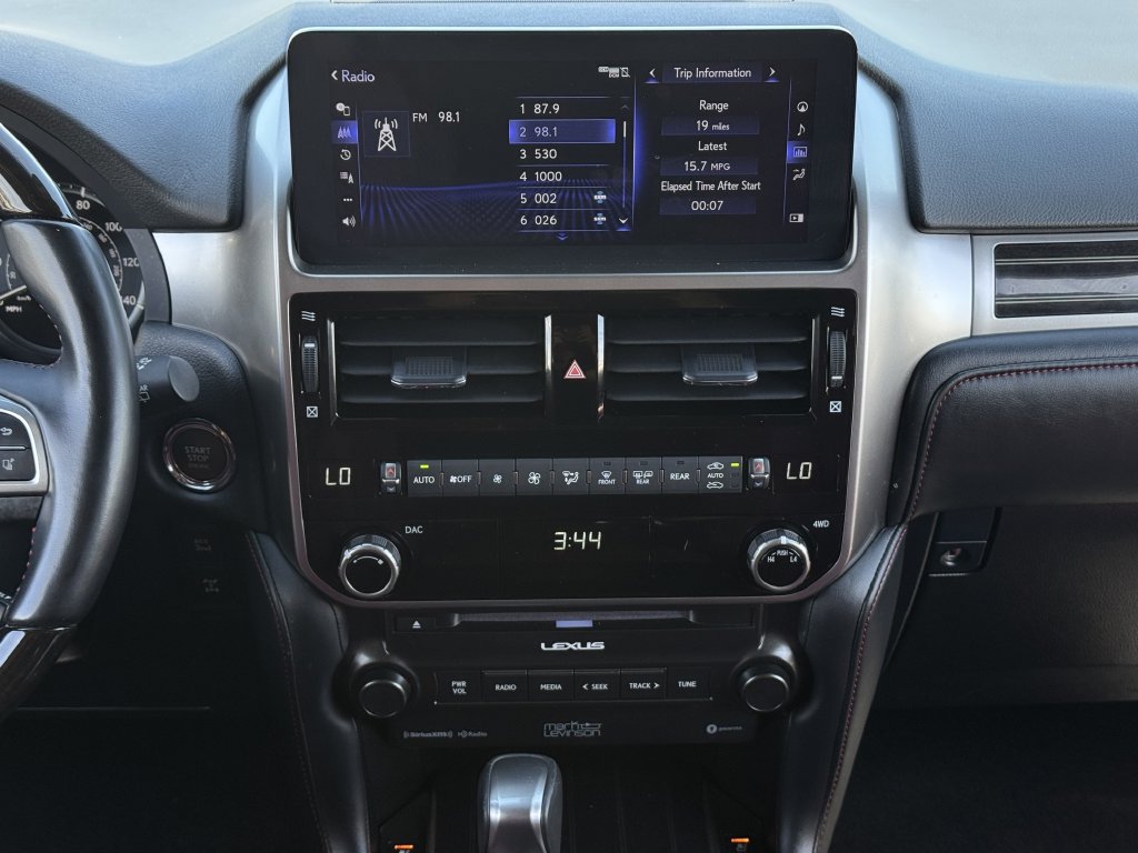 Used 2023 Lexus GX 460 Premium w/ Accessory Package AWD/4WD image 16