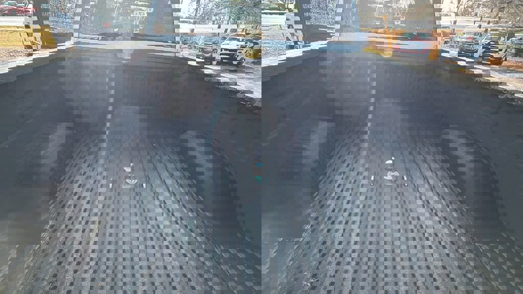 Certified 2022 Chevrolet Silverado 2500 LT w/ Convenience Package image 10