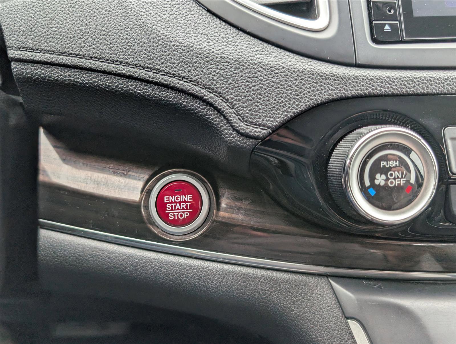 Used 2016 Honda CR-V EX-L image 25