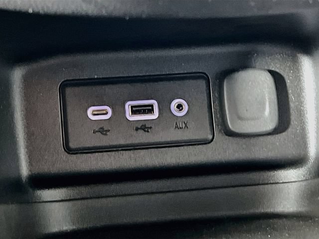 Used 2021 Chevrolet Equinox LT FWD image 20