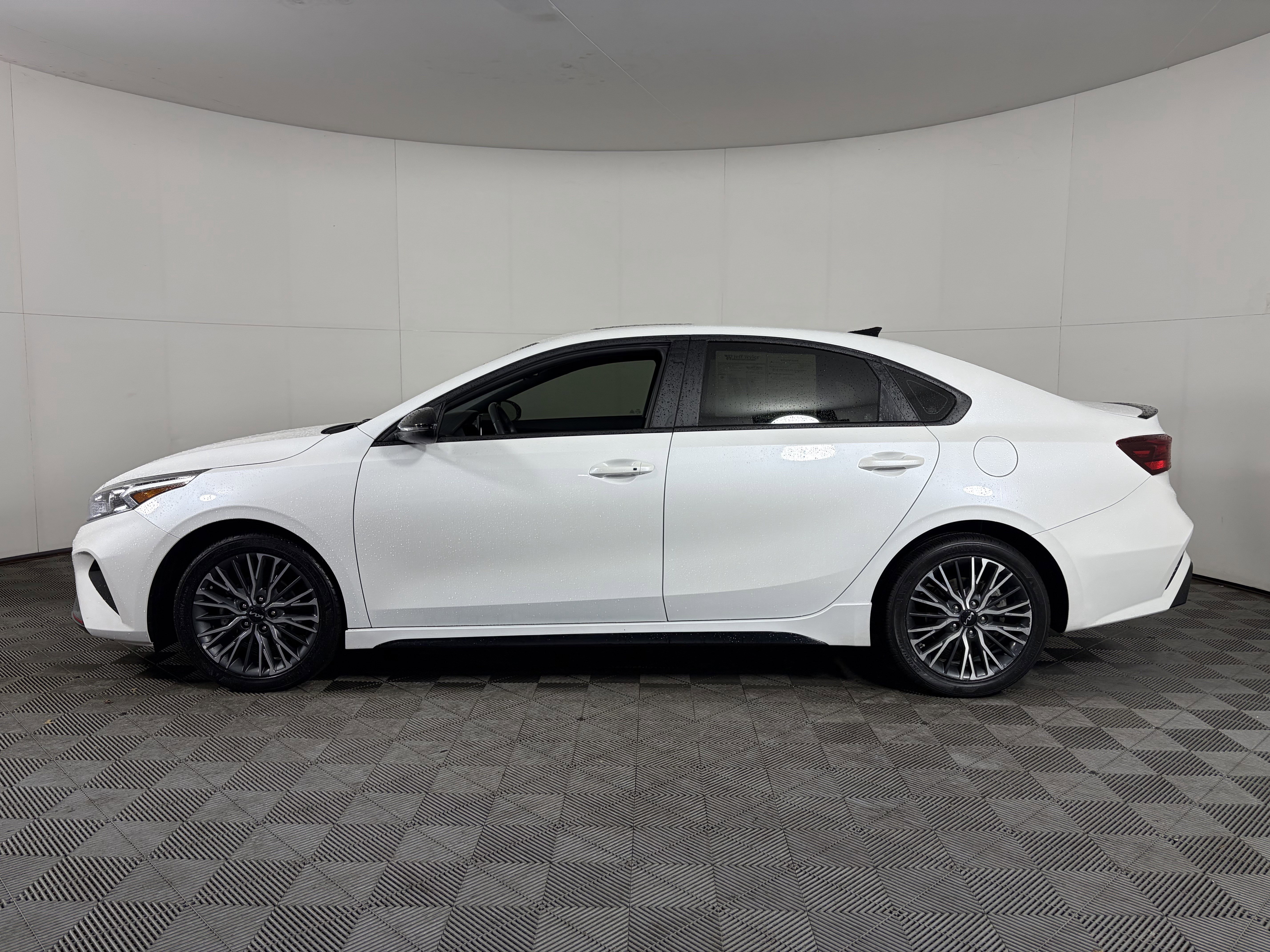 Certified 2024 Kia Forte GT-Line w/ GT-Line Premium Package image 12